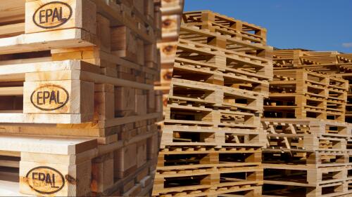 Diferencias clave entre el Europalet y el Palet Americano: &iquest;Cu&aacute;l necesita tu log&iacute;stica?